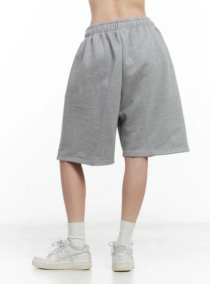 graphic-print-bermuda-sweatshorts-cl501