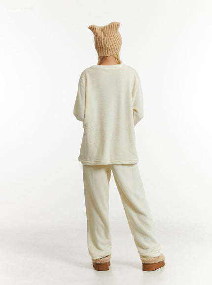 fleece-bear-top-and-elastic-trouser-loungewear-set-id313