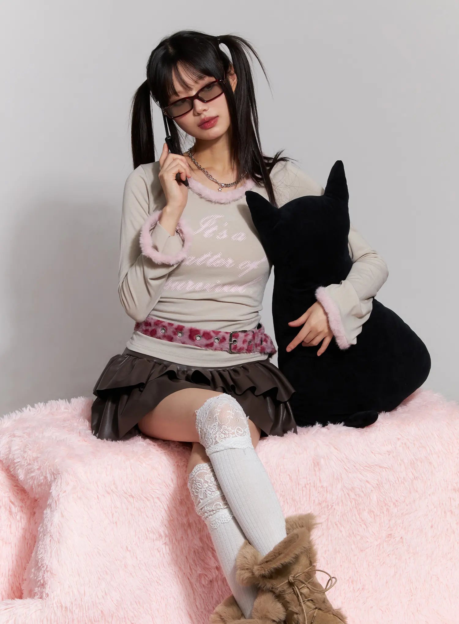 faux-fur-trim-fleece-long-sleeve-top-cd518