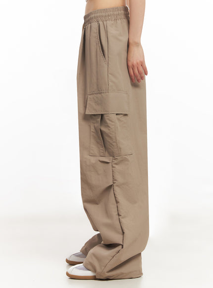 cargo-wide-leg-windbreaker-pants-iy502