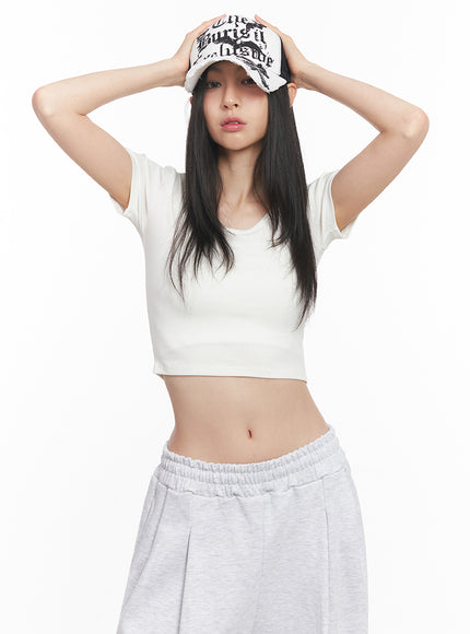 patched-graphic-mesh-cap-iy516