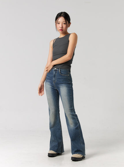 slim-fit-bootcut-jeans-cg319