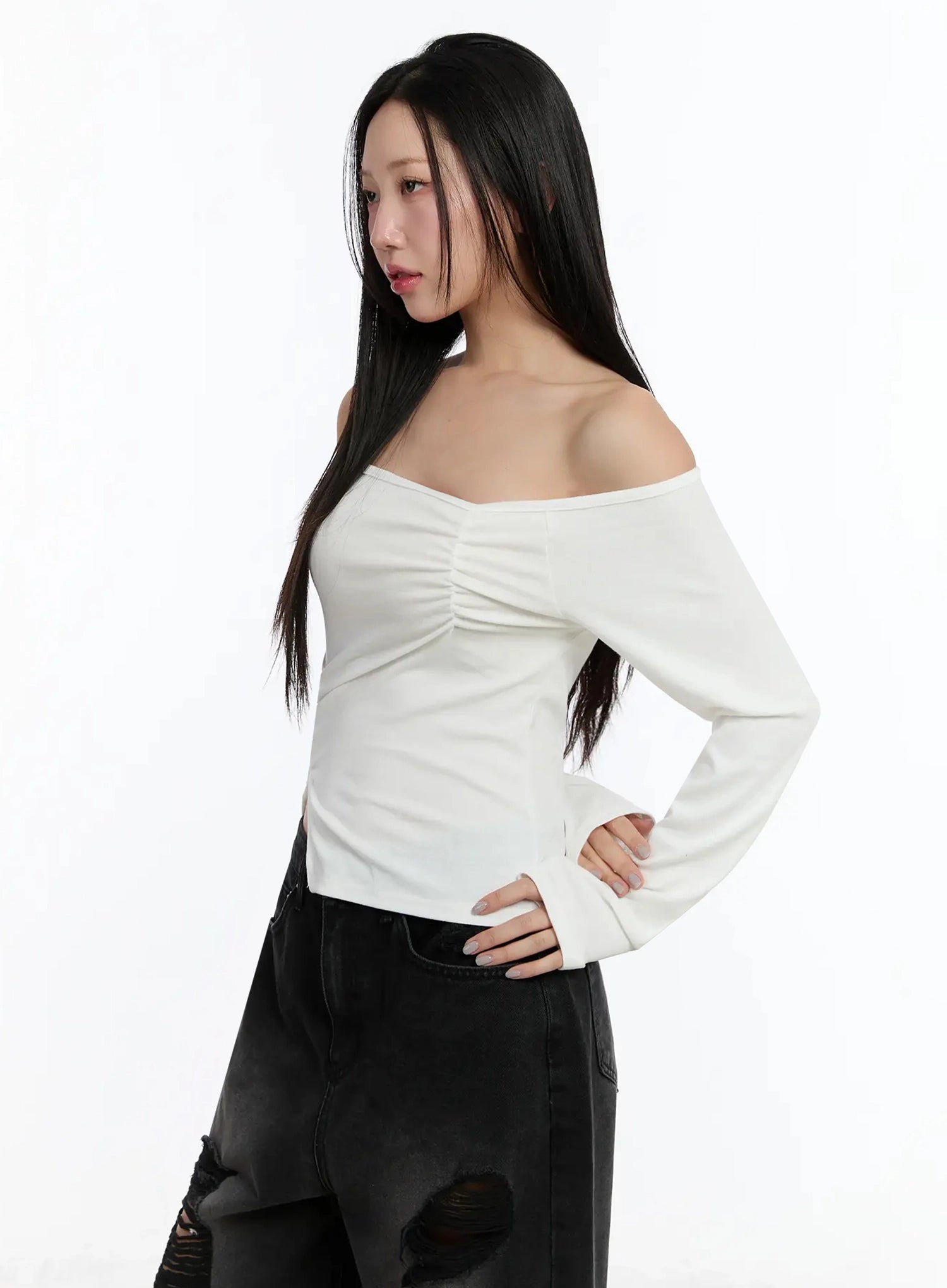 off-shoulder-ruched-long-sleeve-top-im513