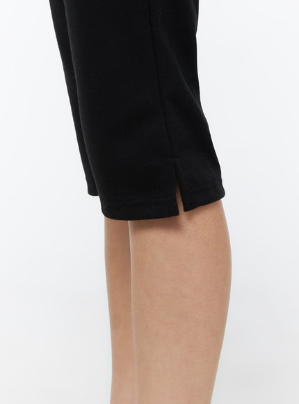 capri-slit-pocket-pants-iu516
