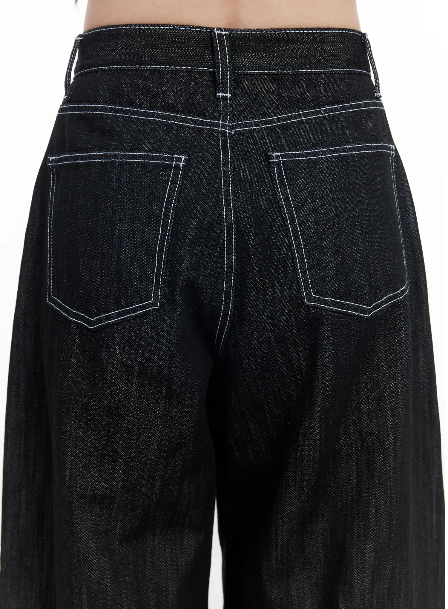 elliot-stitched-wide-leg-jeans-cf523