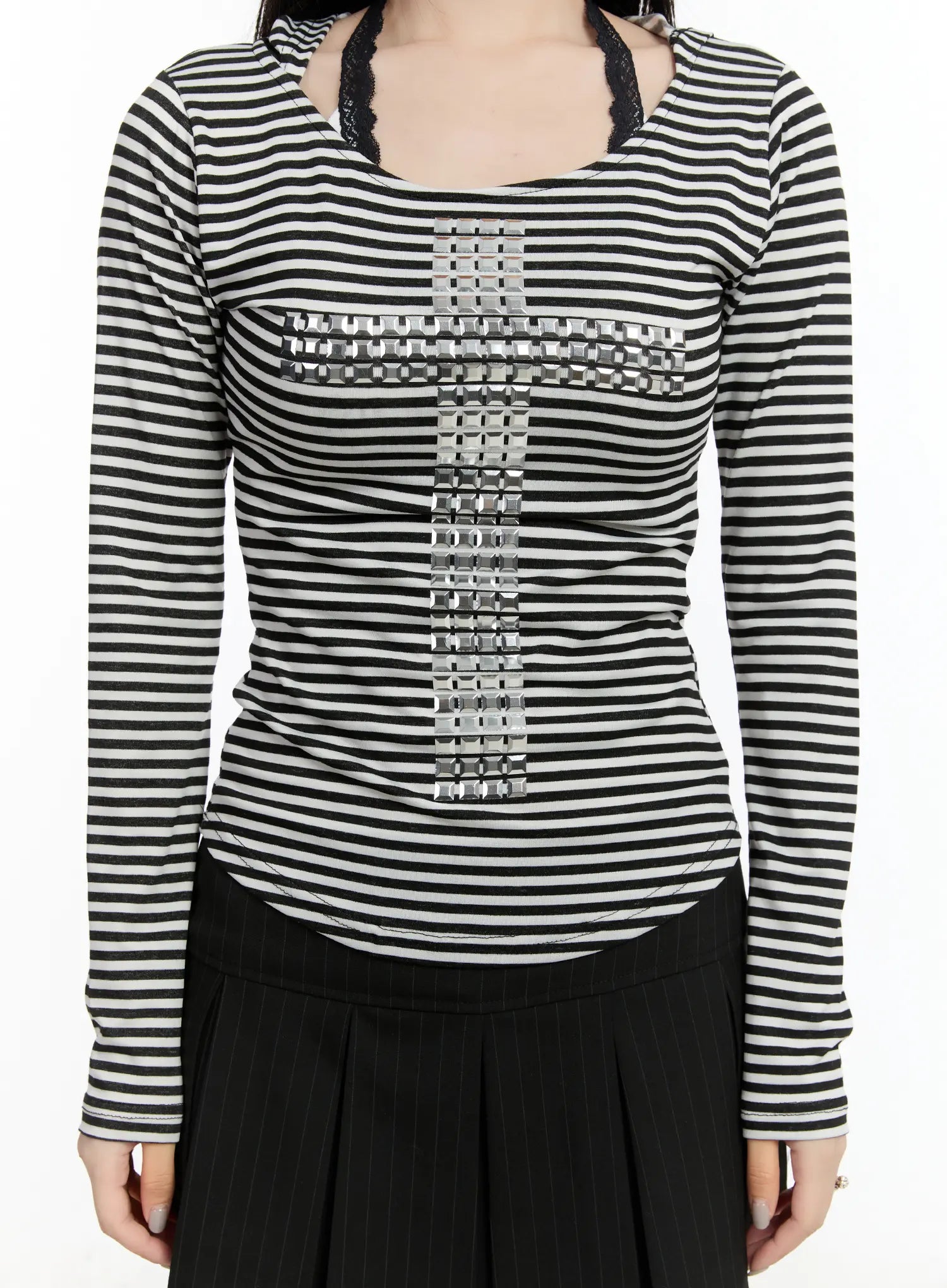 striped-studded-long-sleeve-hoodie-cm511