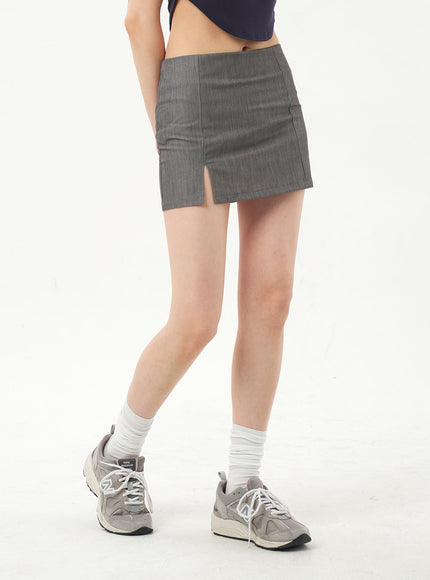 Mid-Rise Skort CA327