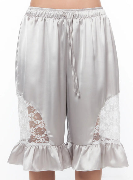 satin-ruffle-lace-shorts-cy512