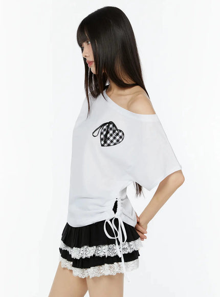heart-patch-one-shoulder-oversized-t-shirt-iu518