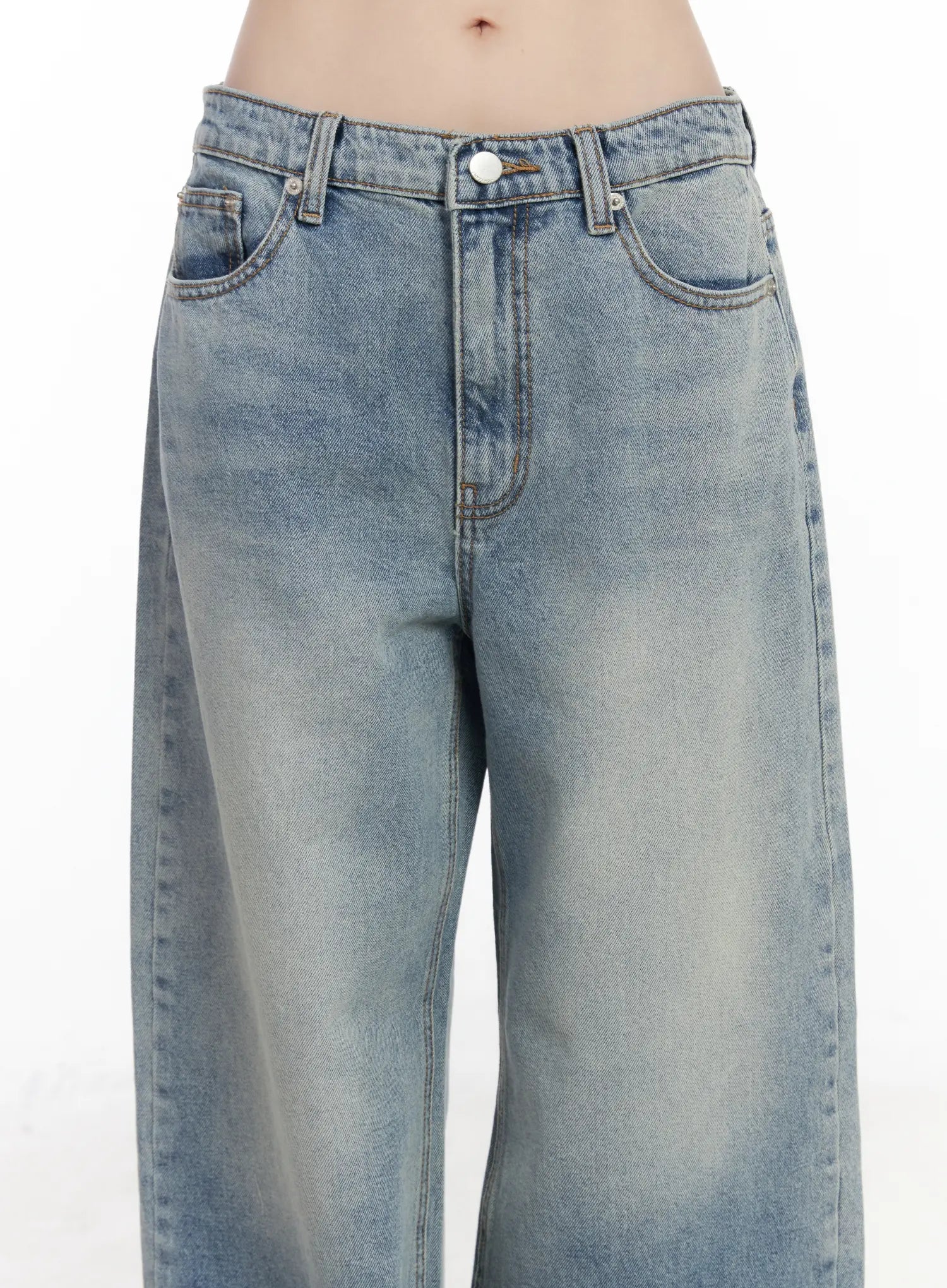 sarai-gradient-wash-baggy-jeans-cm524