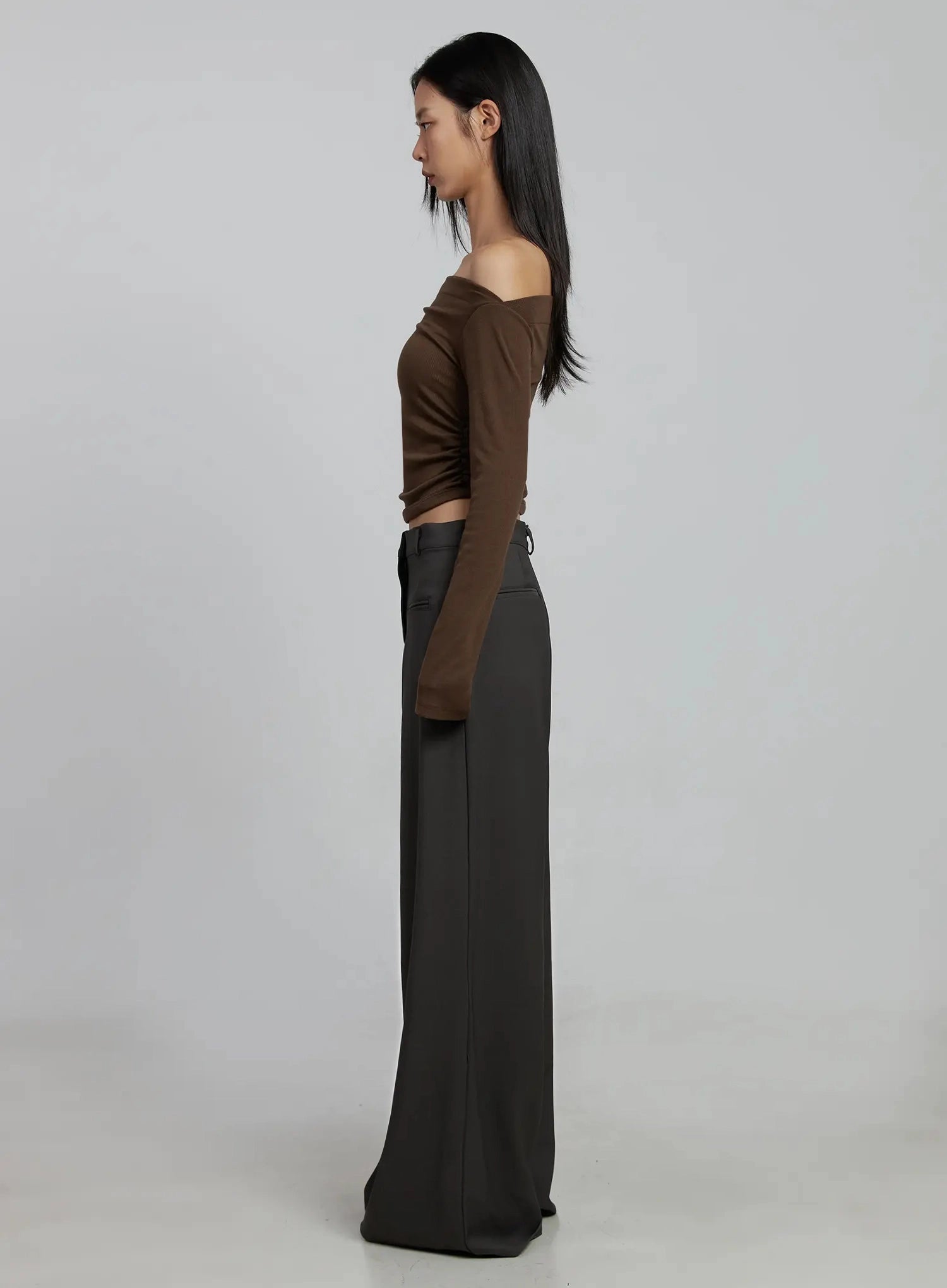 wide-leg-tailored-trousers-im520