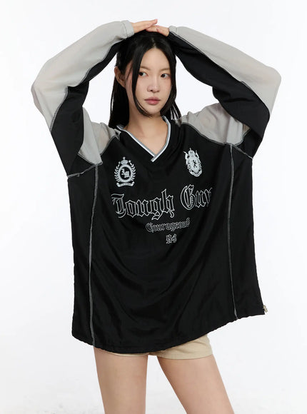 oversized-v-neck-graphic-sweatshirt-ca507 / Black