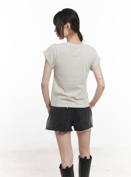 33-graphic-cropped-tee-cy521