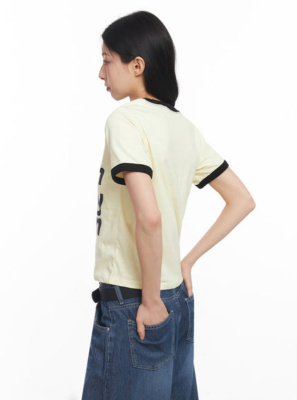 contrast-graphic-crop-top-iy529