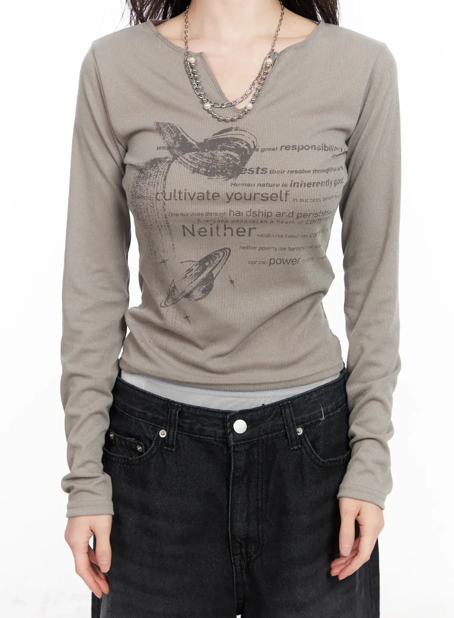 v-neck-ribbed-graphic-long-sleeve-top-cm519