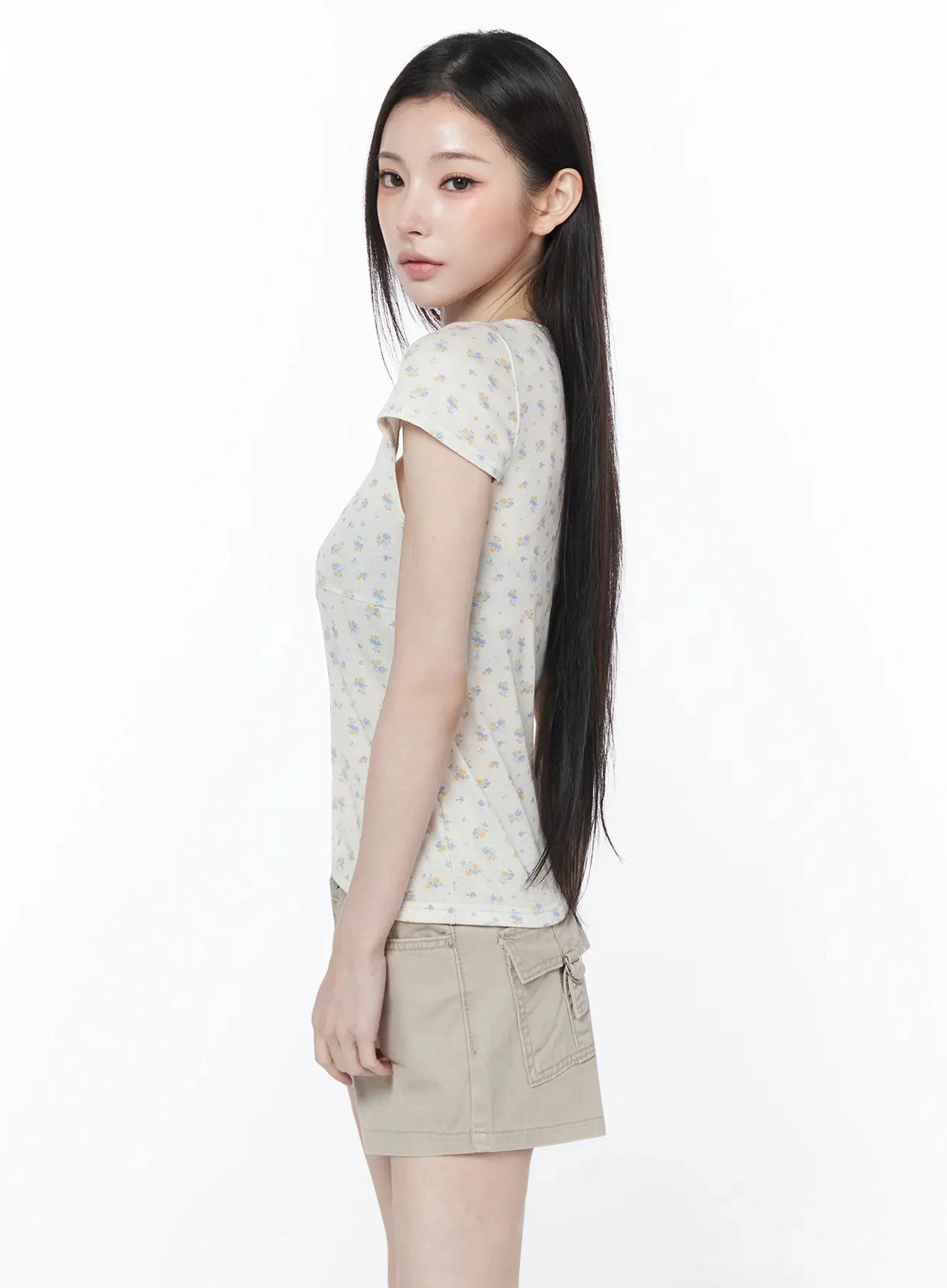 floral-v-neck-wrap-top-iu512