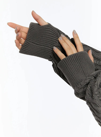 twisted-knit-zip-up-hoodie-im509