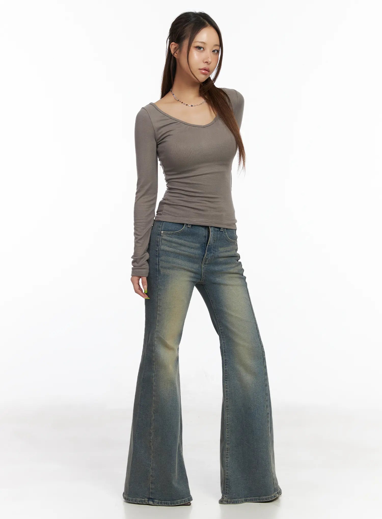 v-neck-ruched-long-sleeve-top-cm520