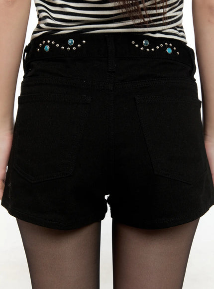 studded-casual-shorts-cg501
