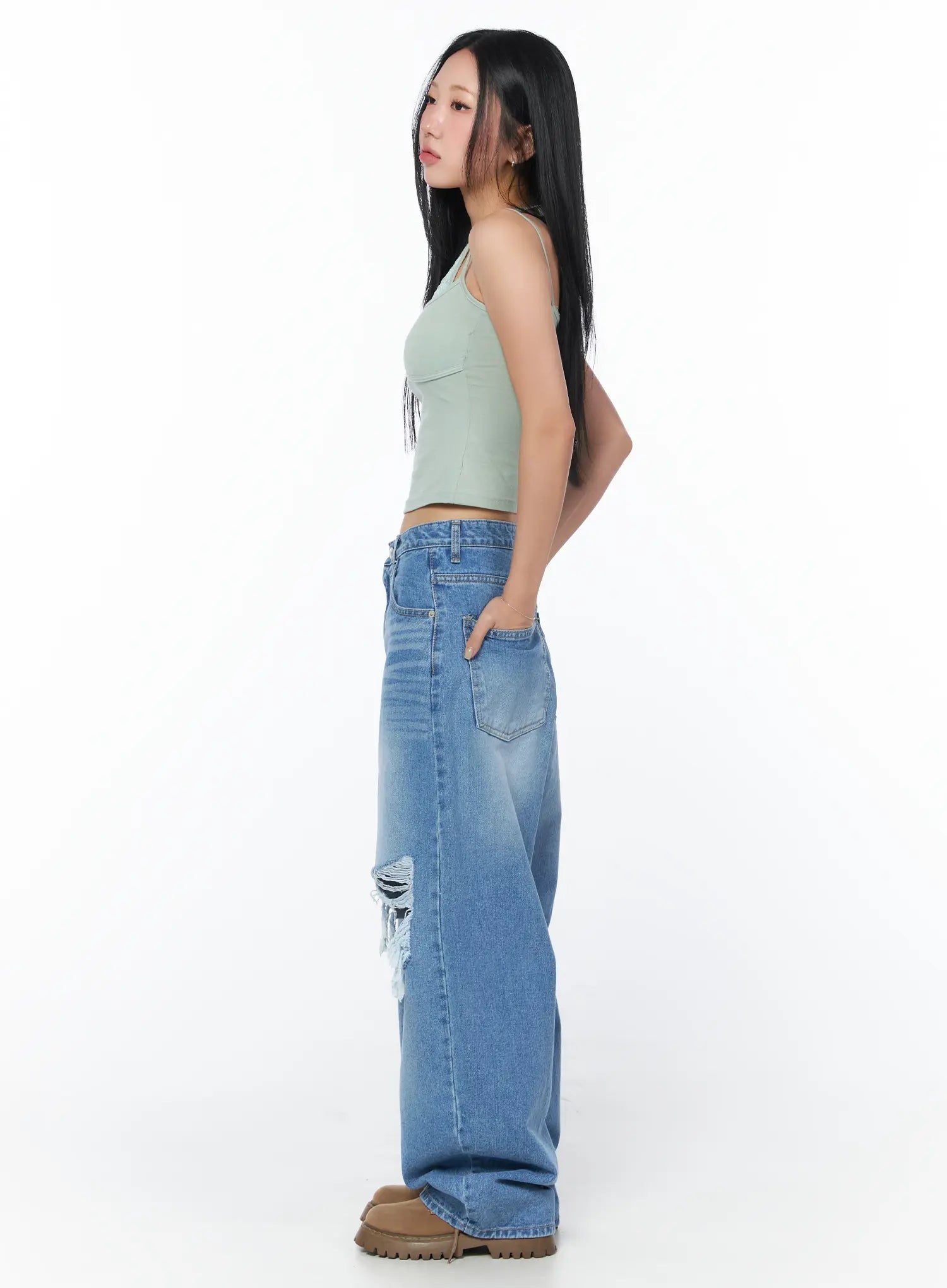 rivka-distressed-wide-leg-jeans-cy512