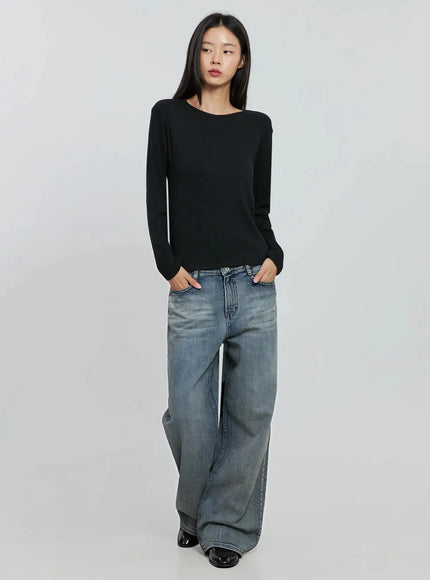 essential-long-sleeve-top-io530