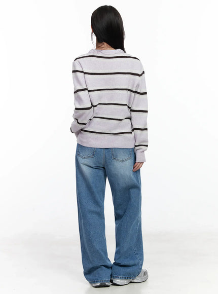 striped-v-neck-knit-sweater-ij529