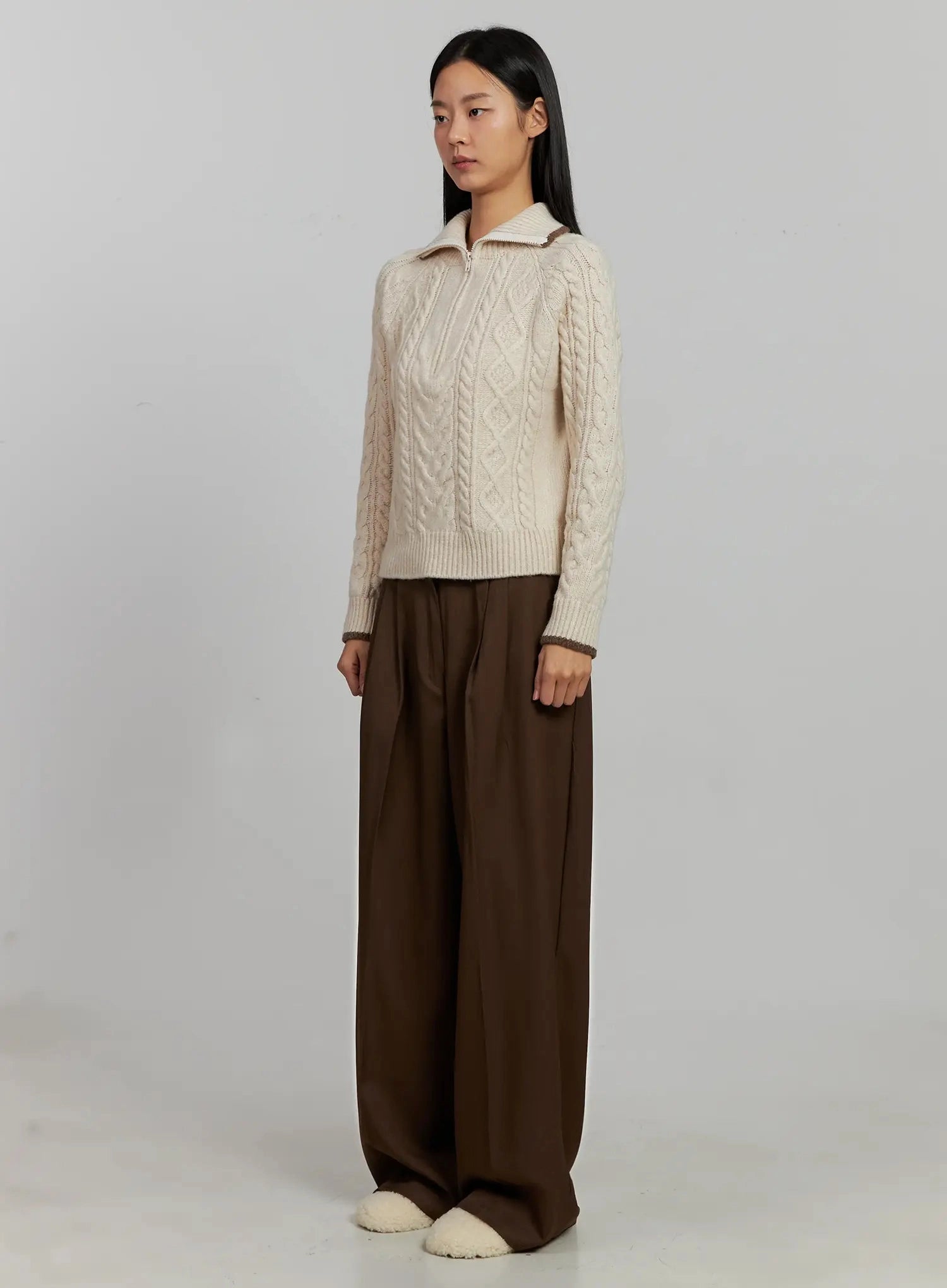 cable-knit-half-zip-sweater-ij505