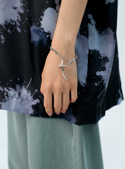 chain-bracelet-with-cross-ig312