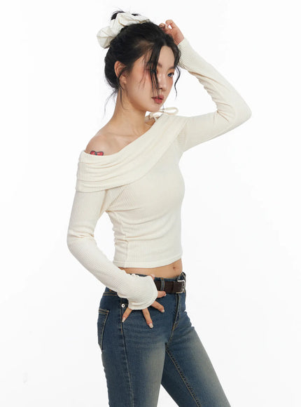 off-shoulder-ribbon-crop-top-cj523 / Light beige