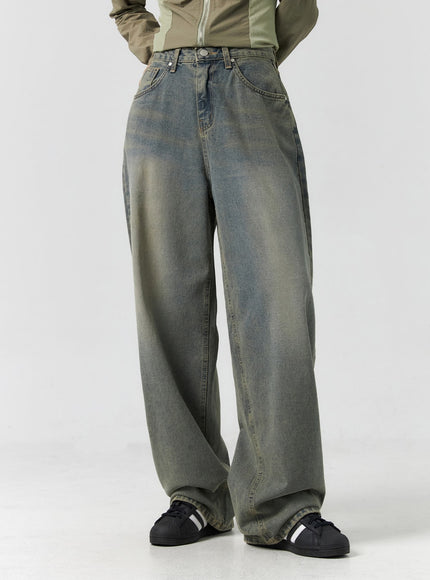 light-wash-wide-leg-jeans-cs303