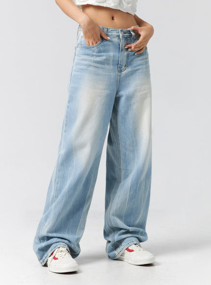 light-wash-baggy-jeans-cg302