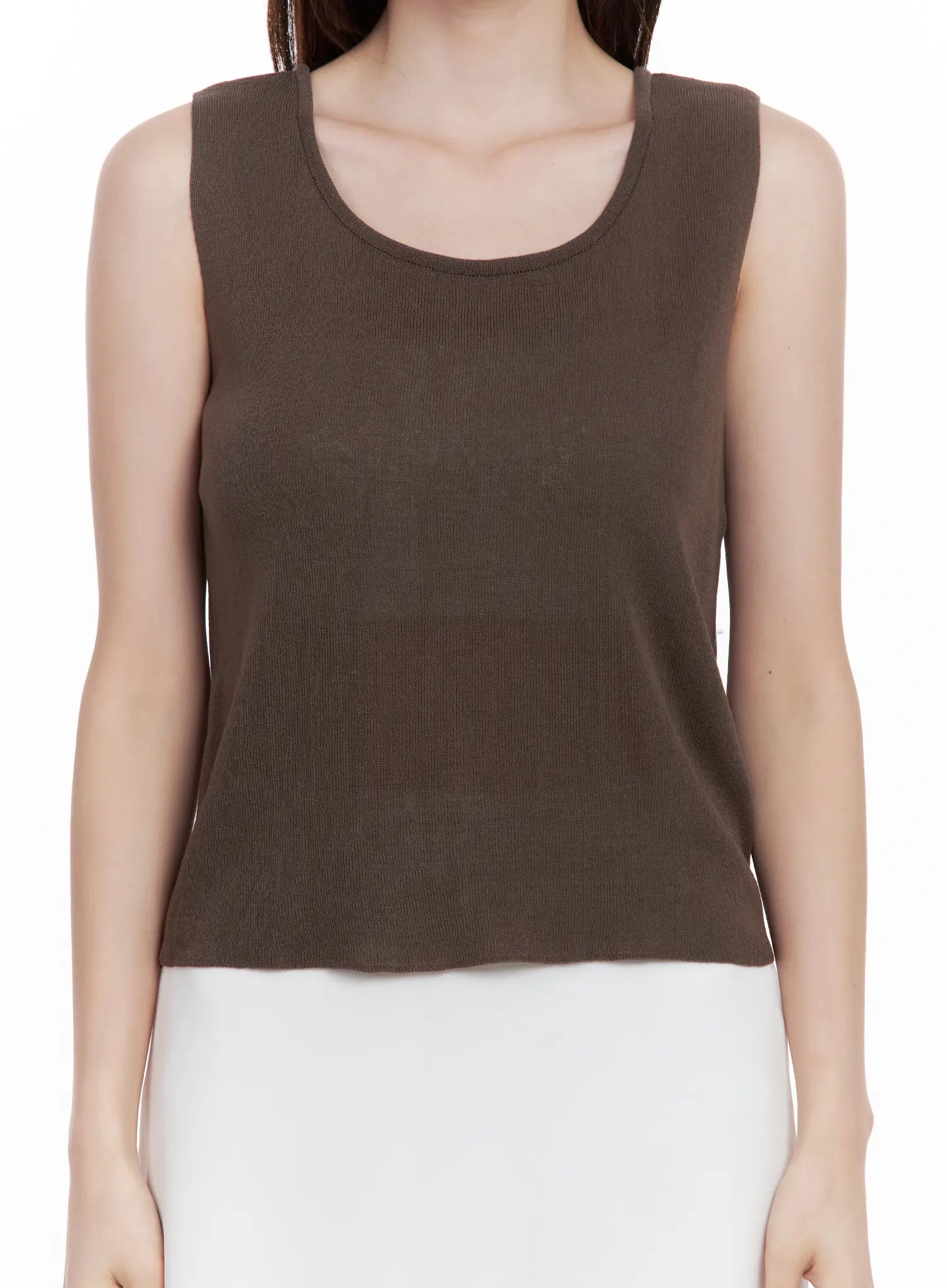 lightweight-scoop-neck-tank