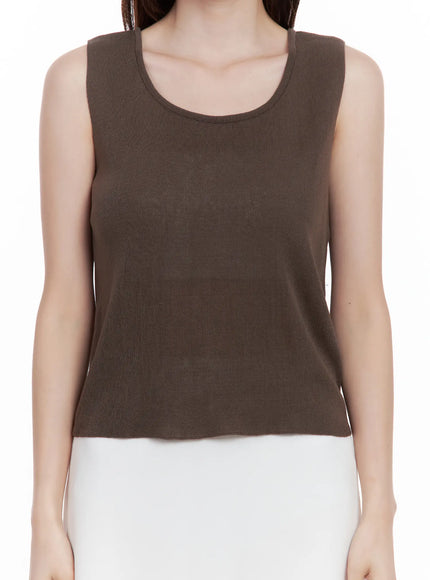 lightweight-scoop-neck-tank