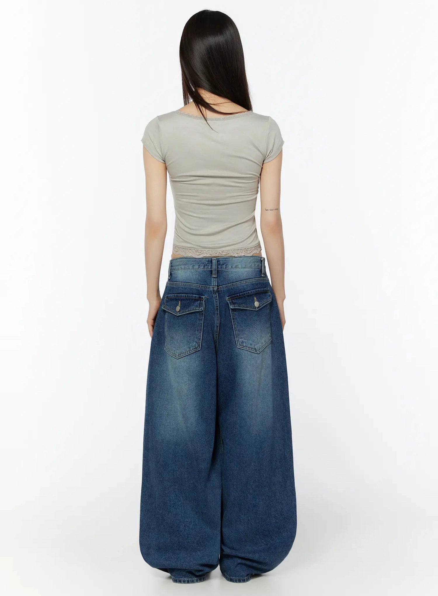 minseo-wide-leg-washed-jeans-iu518