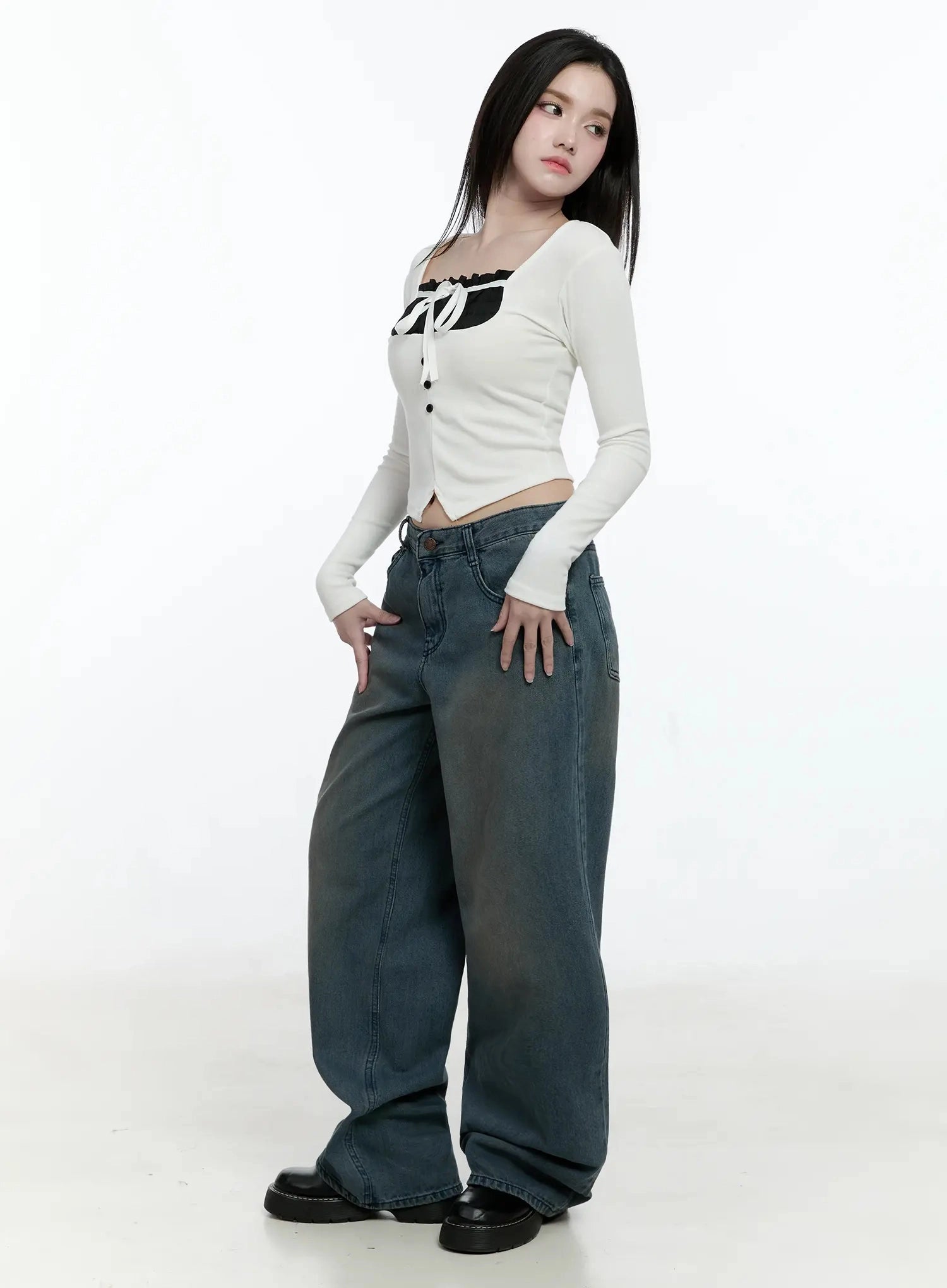 bow-detail-long-sleeve-top-io527