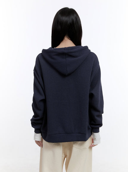 comfy-hooded-graphic-hoodie-co418