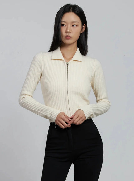 ribbed-knit-collared-zip-up-im520