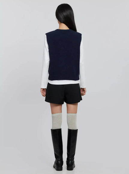 modern-pintuck-tailored-shorts-in507