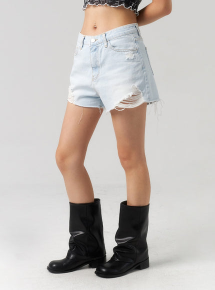 ripped-light-denim-shorts-cl303