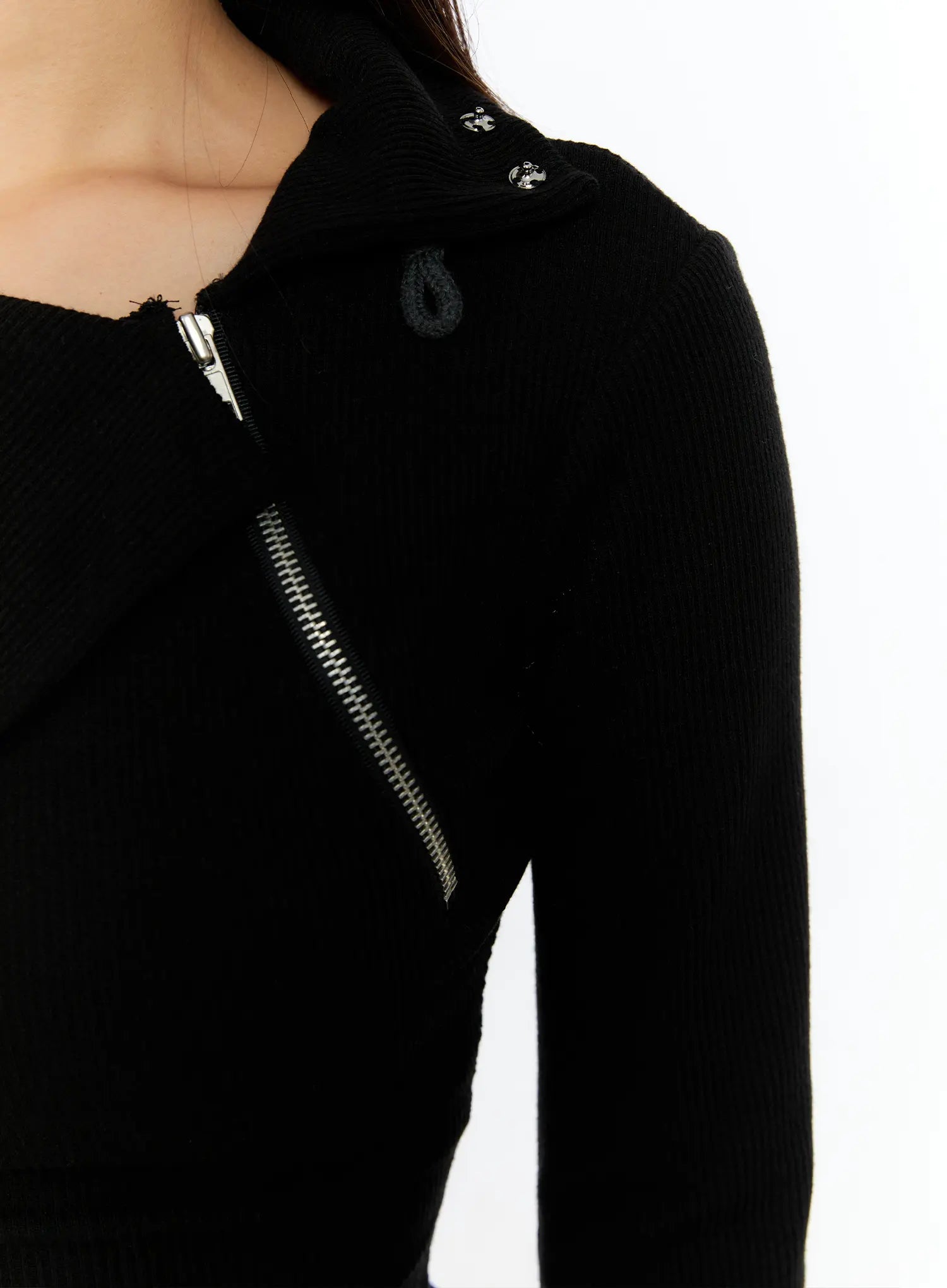 zipper-detail-rib-knit-long-sleeve-cs517