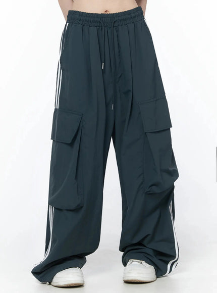 nylon-cargo-track-pants-iu512