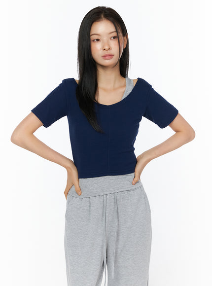 layered-halter-neck-ribbed-tee-iu519