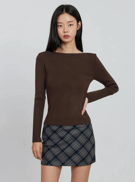 chic-boat-neck-sweater-in507
