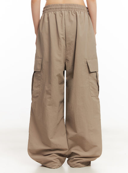 cargo-wide-leg-windbreaker-pants-iy502