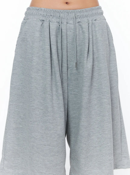 graphic-print-sweat-shorts-ca524