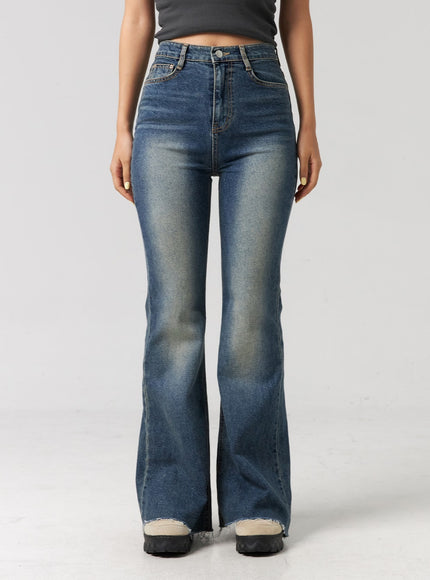 slim-fit-bootcut-jeans-cg319