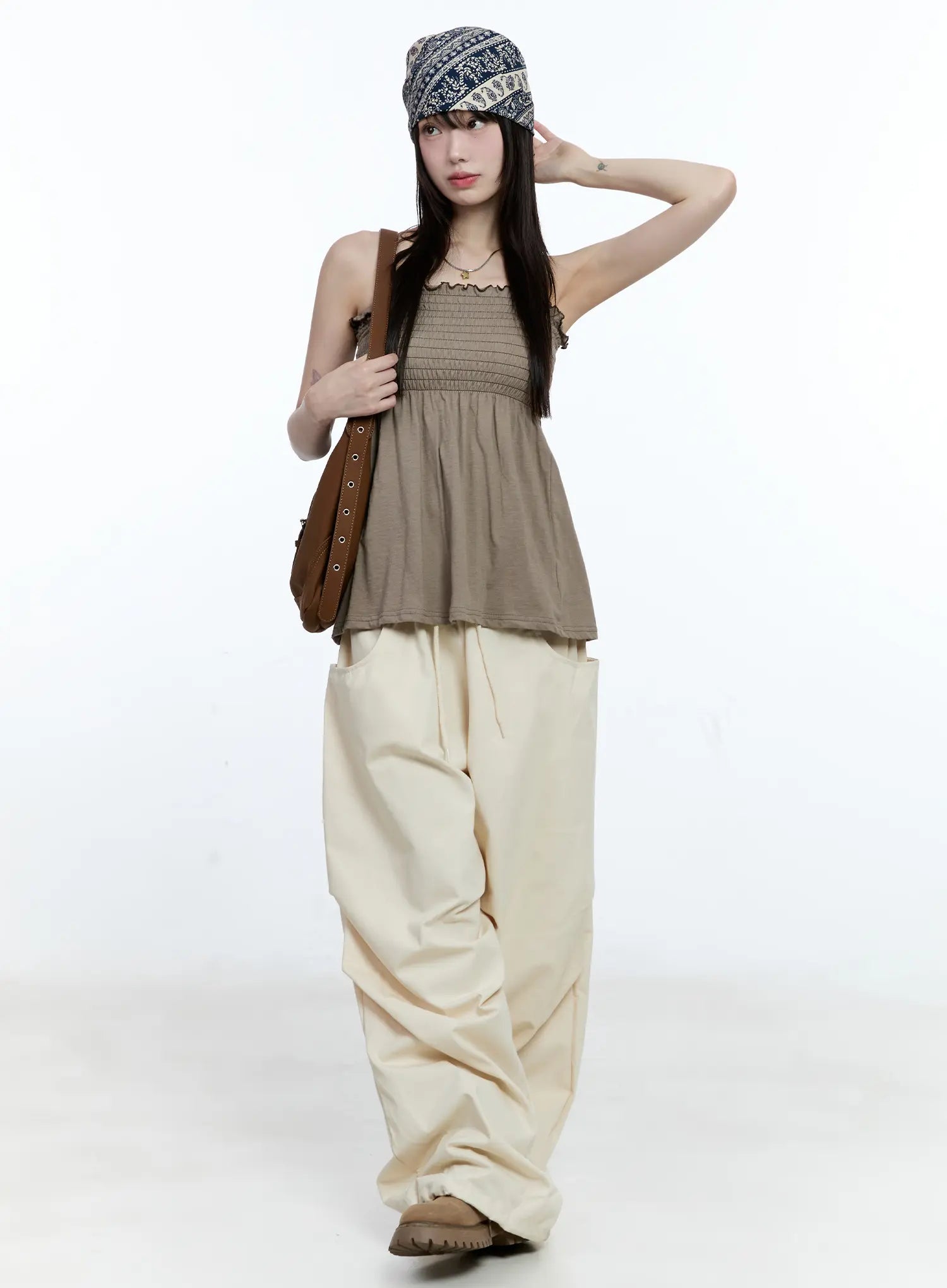 oversized-pintuck-wide-leg-pants-cg507