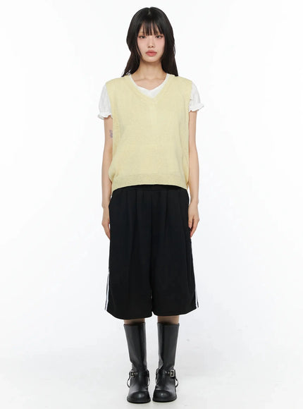 modern-knit-sleeveless-vest-iy525