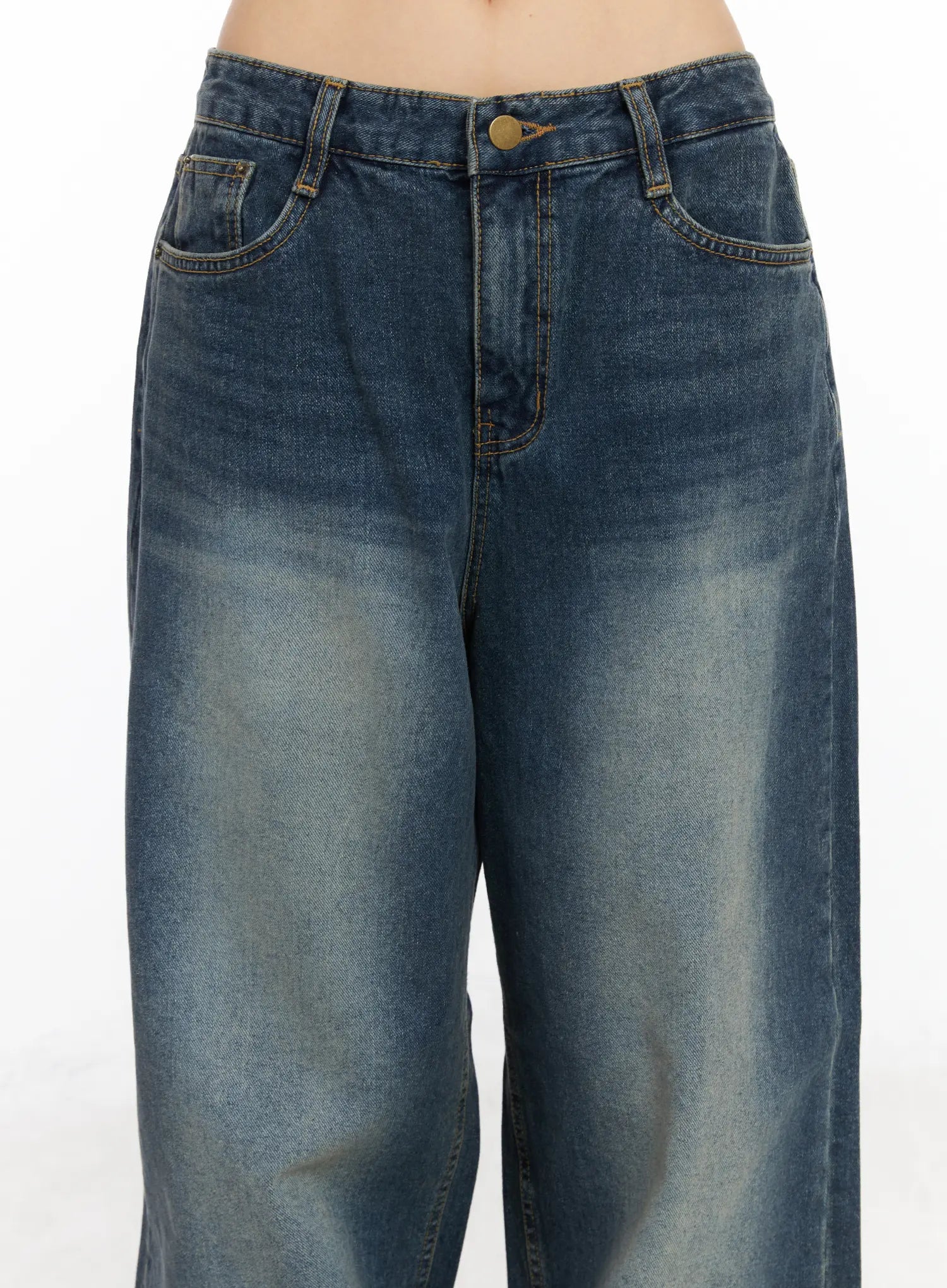 Eliza Fleece-Lined Washed Wide Leg Jeans CD518 in blue, waist close-up detail on model, showing front pockets, brass button, contrast stitching and washed fading on cotton denim.