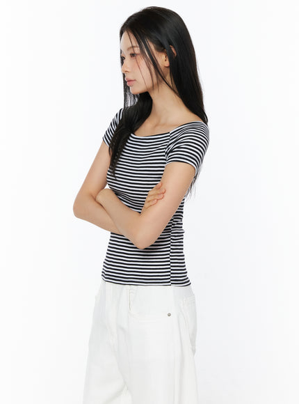 stripe-off-shoulder-top-iu516